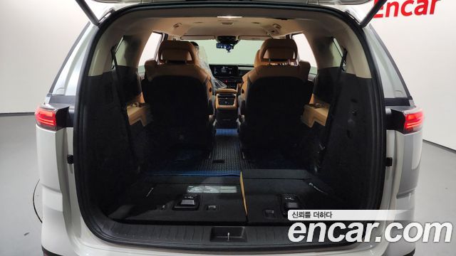 Kia Canival 2021 — photo 26