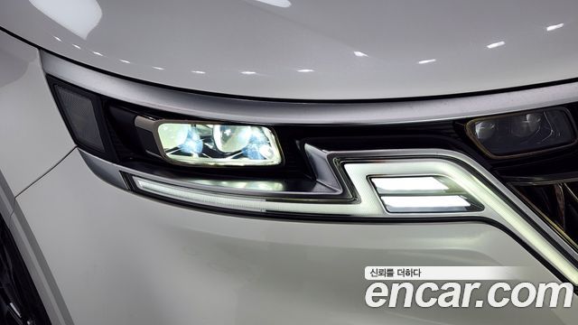 Kia Canival 2021 — photo 8
