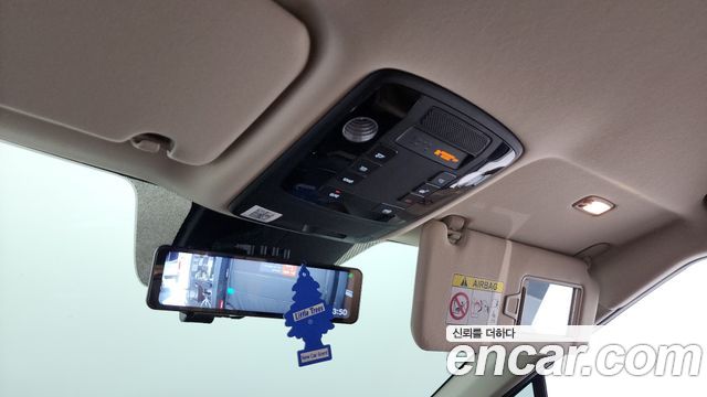 Kia Canival 2021 — photo 27