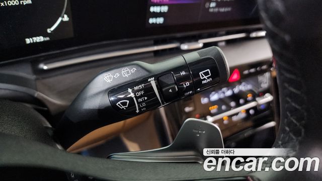 Kia Canival 2021 — photo 29