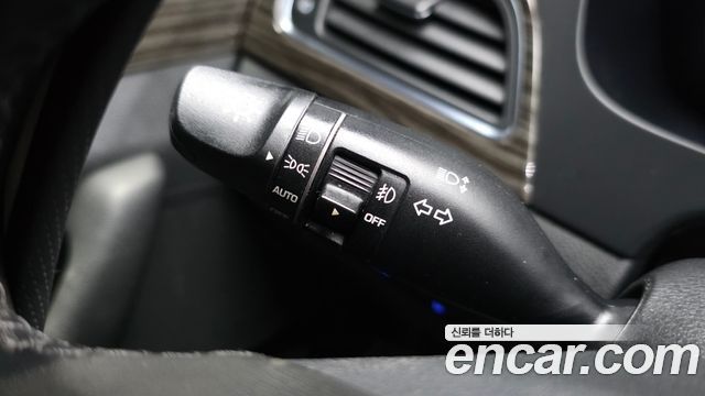 Hyundai Sonata 2015 — photo 17