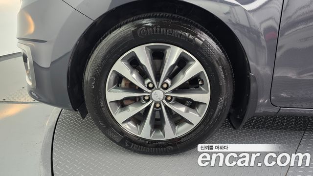 Kia Canival 2016 — photo 5