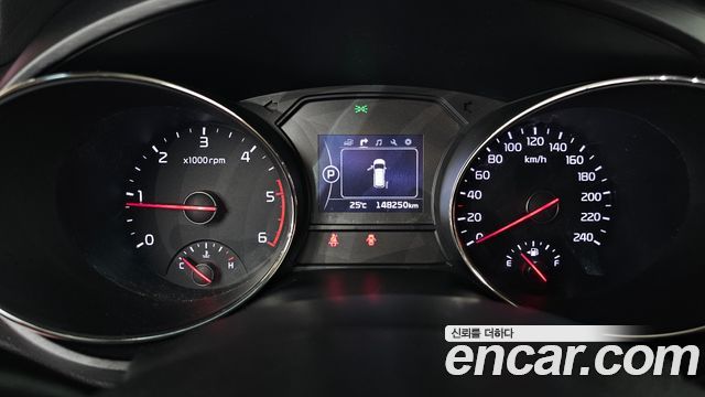 Kia Canival 2016 — photo 11