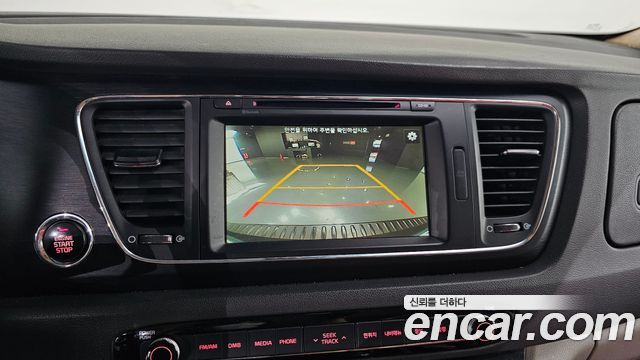 Kia Canival 2016 — photo 20