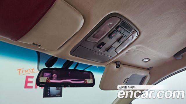 Kia Canival 2016 — photo 24