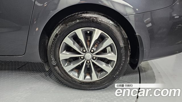 Kia Canival 2016 — photo 7