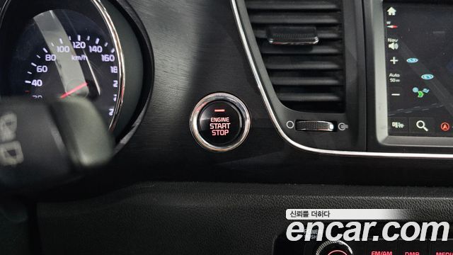 Kia Canival 2016 — photo 29