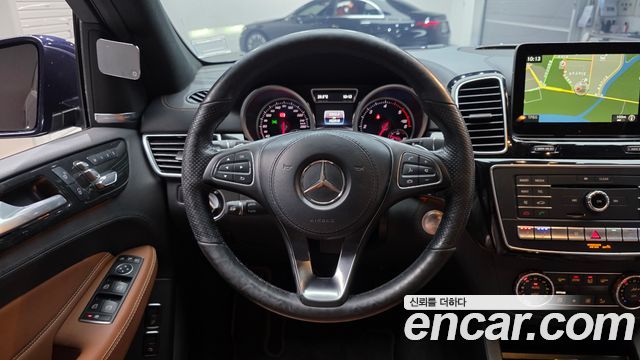 Mercedes-Benz GLS-Class 2017 — photo 14