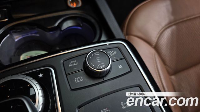 Mercedes-Benz GLS-Class 2017 — photo 16