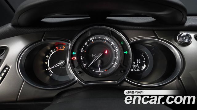 Citroën / DS DS3 2016 — photo 8