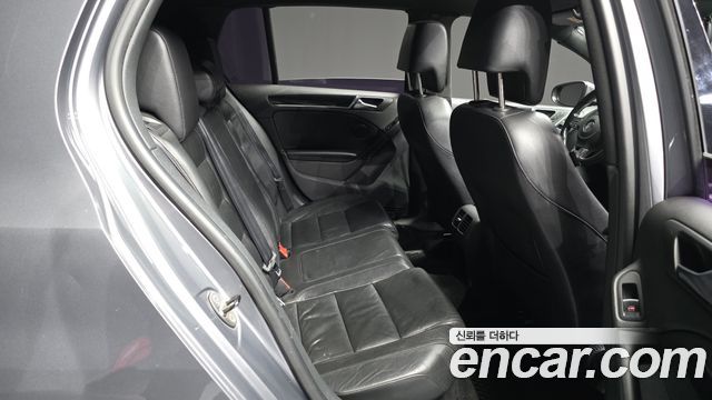 Volkswagen Golf 2011 — photo 12