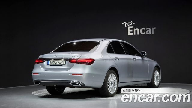 Mercedes-Benz E-Class 2021 — photo 2