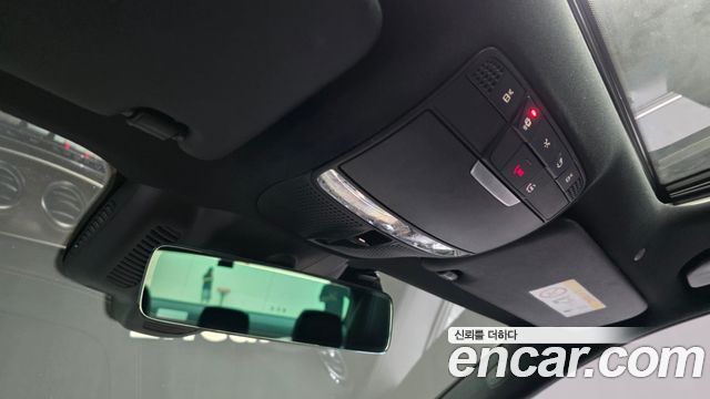 Mercedes-Benz E-Class 2021 — photo 28