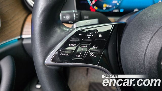 Mercedes-Benz E-Class 2021 — photo 32