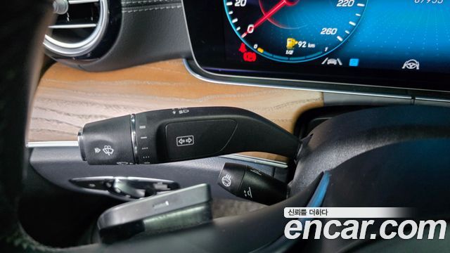 Mercedes-Benz E-Class 2021 — photo 36