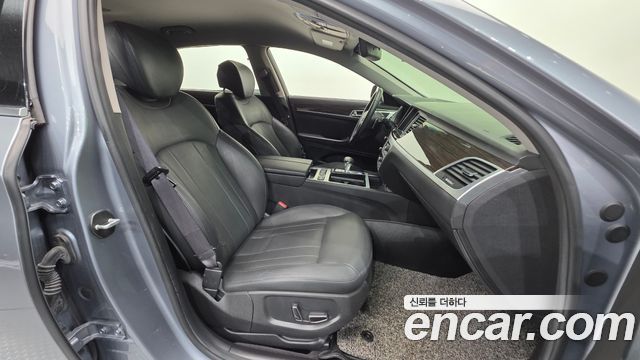 Genesis G80 2017 — photo 10