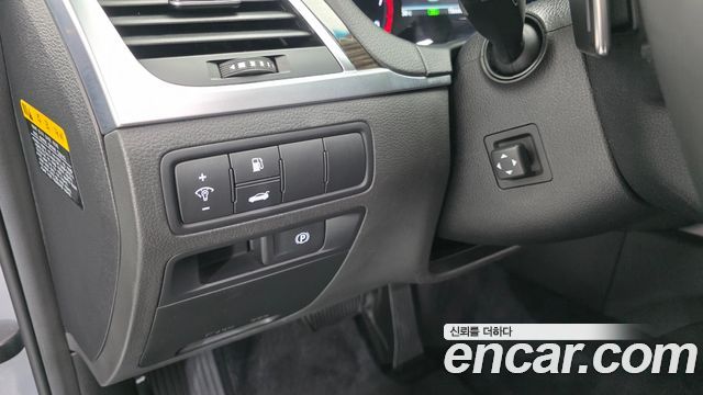 Genesis G80 2017 — photo 13