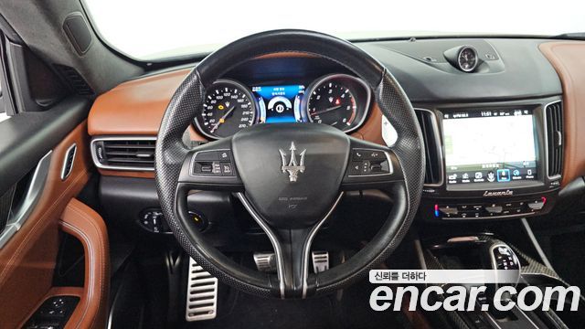 Maserati Levante 2017 — photo 13