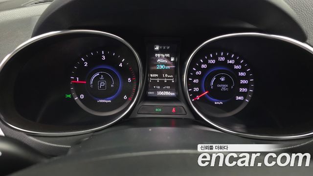 Hyundai Santafe 2015 — photo 11