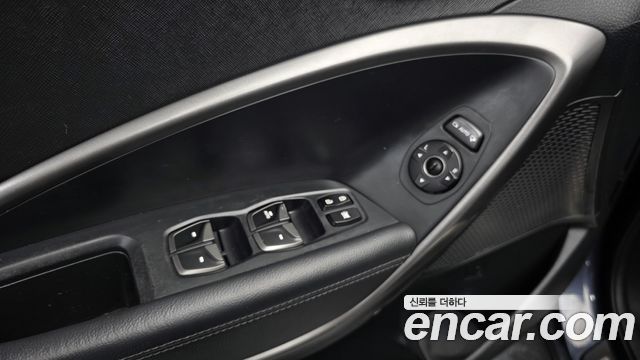 Hyundai Santafe 2015 — photo 28