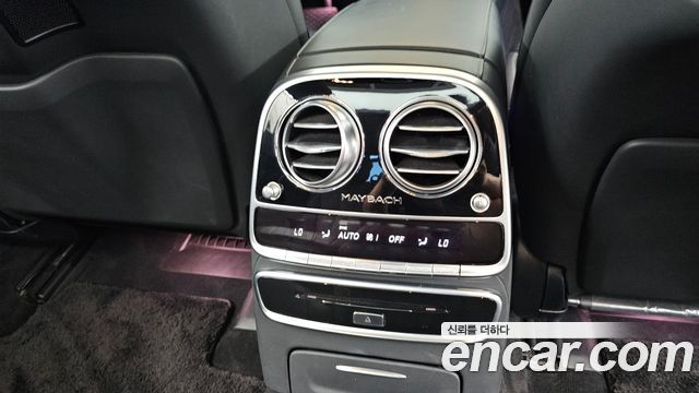 Mercedes-Benz S-Class 2018 — photo 32