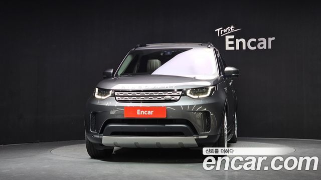Land Rover Discovery 2017 — photo 3