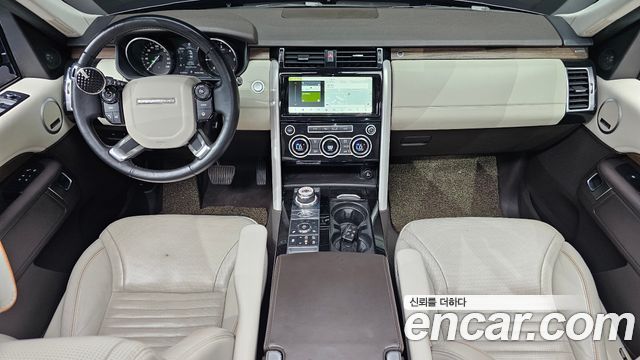 Land Rover Discovery 2017 — photo 7