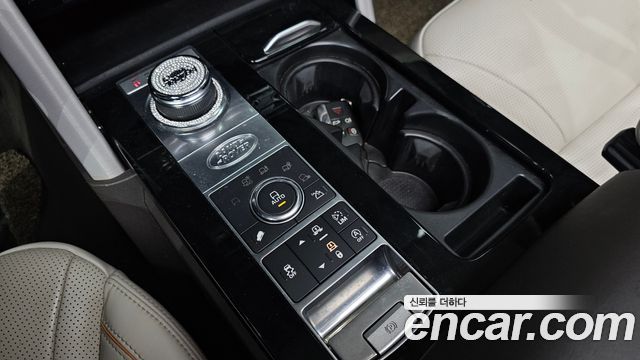 Land Rover Discovery 2017 — photo 9