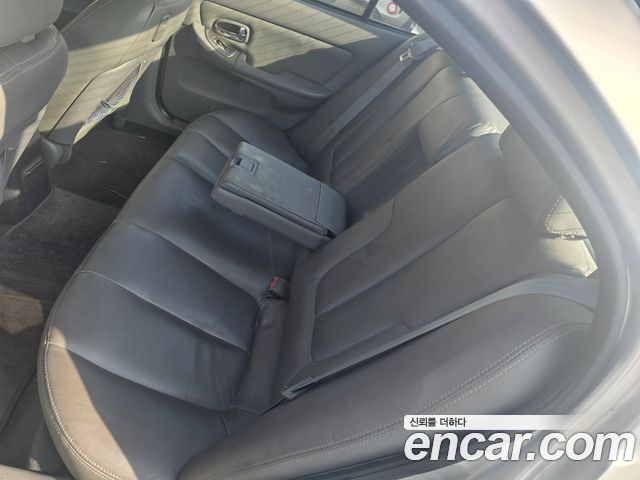 Hyundai AVANTE 2005 — photo 15
