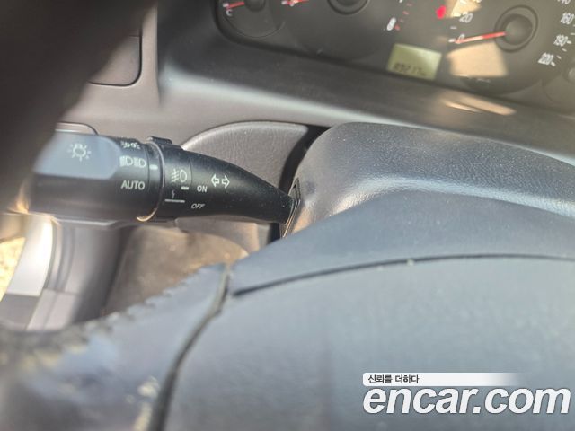 Hyundai AVANTE 2005 — photo 19
