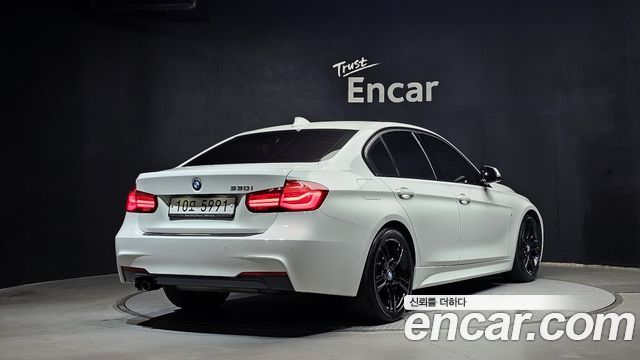 BMW 3-Series 2018 — photo 2