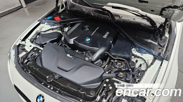 BMW 3-Series 2018 — photo 6