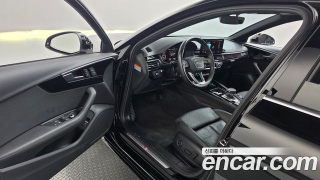 Audi A4 2021 — photo 13