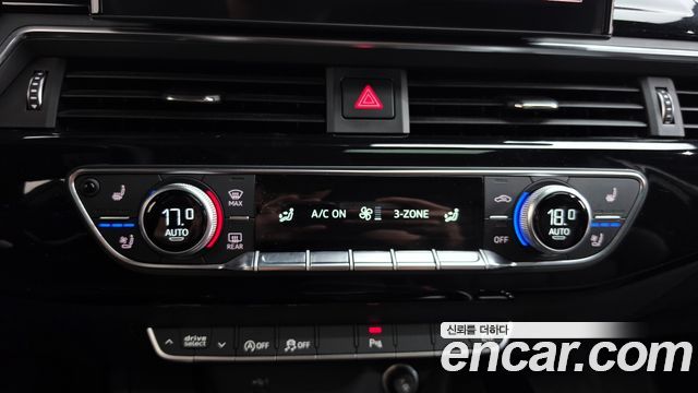 Audi A4 2021 — photo 18