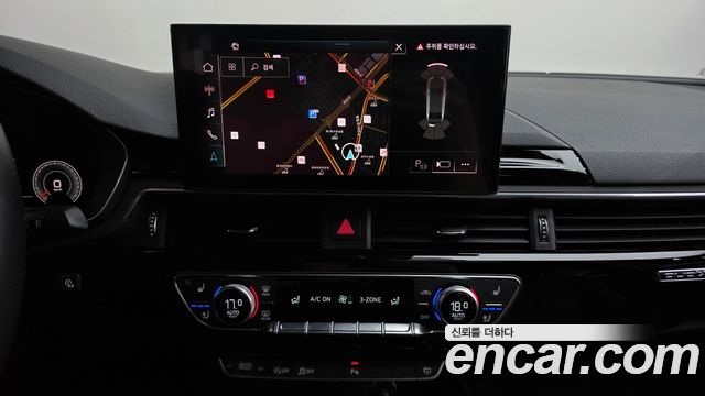 Audi A4 2021 — photo 19