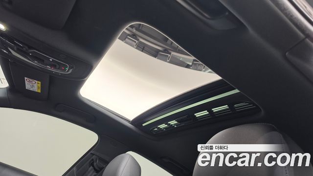 Audi A4 2021 — photo 24