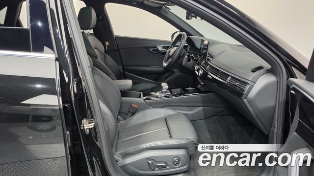 Audi A4 2021 — photo 16