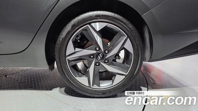 Hyundai AVANTE 2021 — photo 7