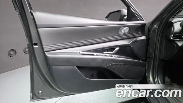 Hyundai AVANTE 2021 — photo 14