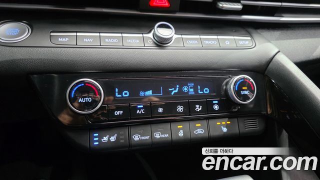 Hyundai AVANTE 2021 — photo 30