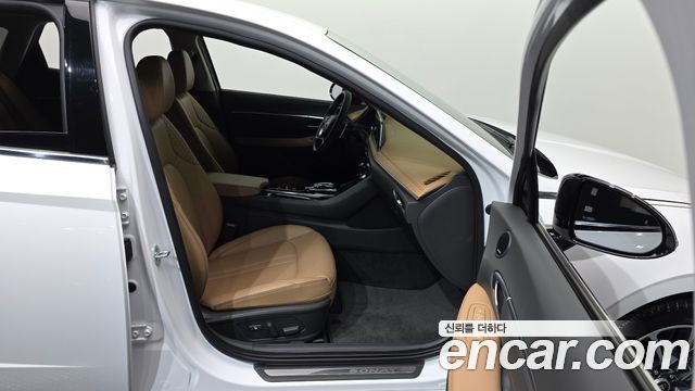 Hyundai Sonata 2022 — photo 17