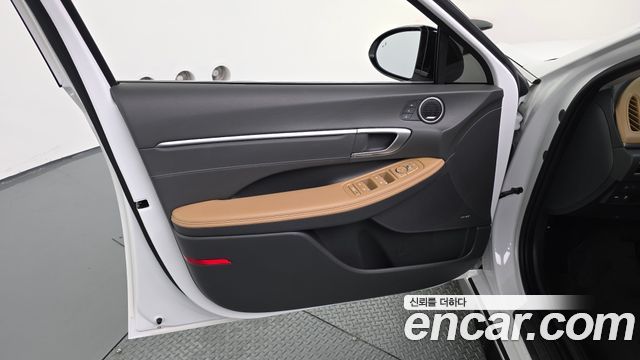 Hyundai Sonata 2022 — photo 14