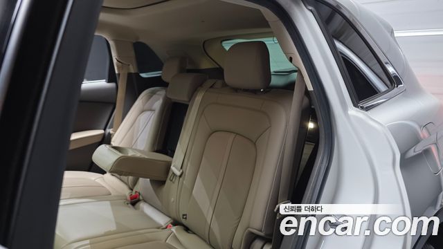 Lincoln Nautilus 2022 — photo 18