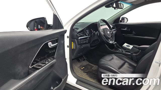 Kia Niro 2020 — photo 13