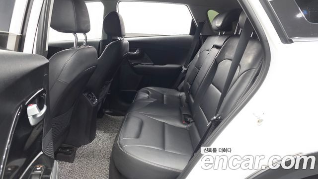 Kia Niro 2020 — photo 16