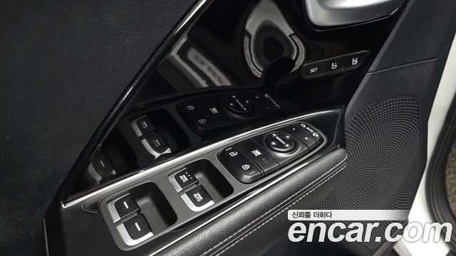 Kia Niro 2020 — photo 30