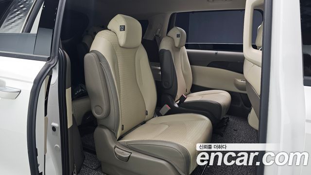Kia Canival 2024 — photo 17