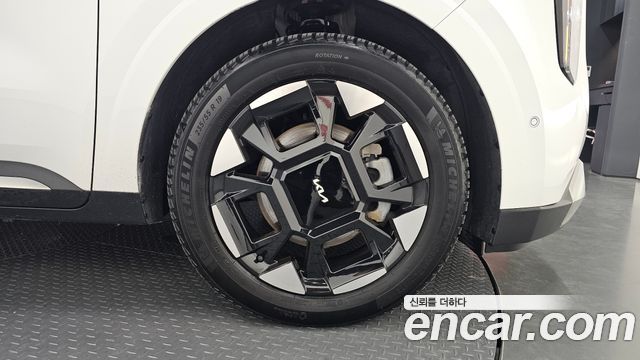 Kia Canival 2024 — photo 7