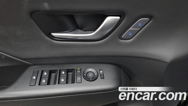 Hyundai Kona 2023 — photo 12