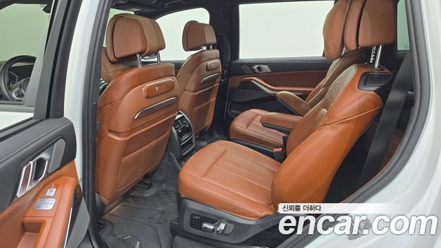 BMW X7 2025 — photo 17